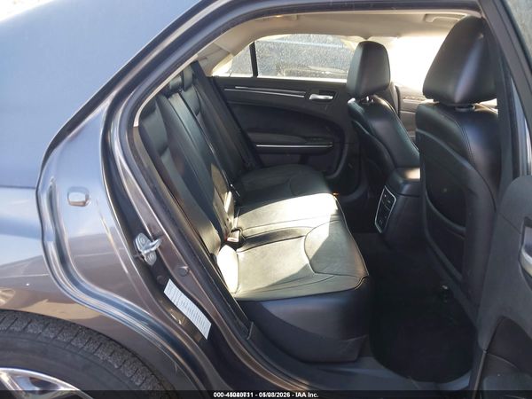 2018 CHRYSLER 300 LIMITED — I8