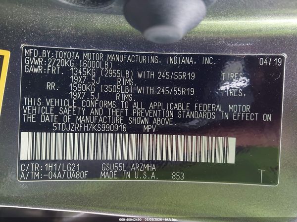 2019 TOYOTA HIGHLANDER SE
