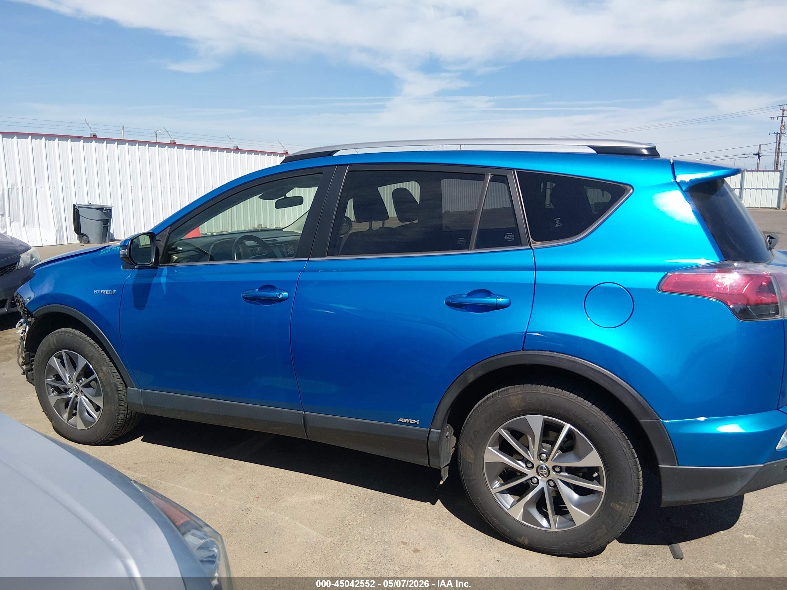 2018 TOYOTA RAV4 HYBRID XLE