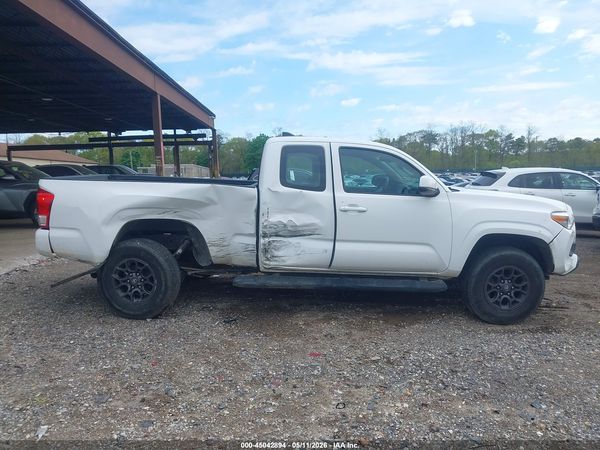 2016 TOYOTA TACOMA SR