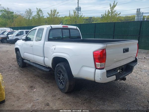 2016 TOYOTA TACOMA SR