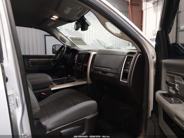 2017 RAM 1500 BIG HORN  4X4 6'4 BOX