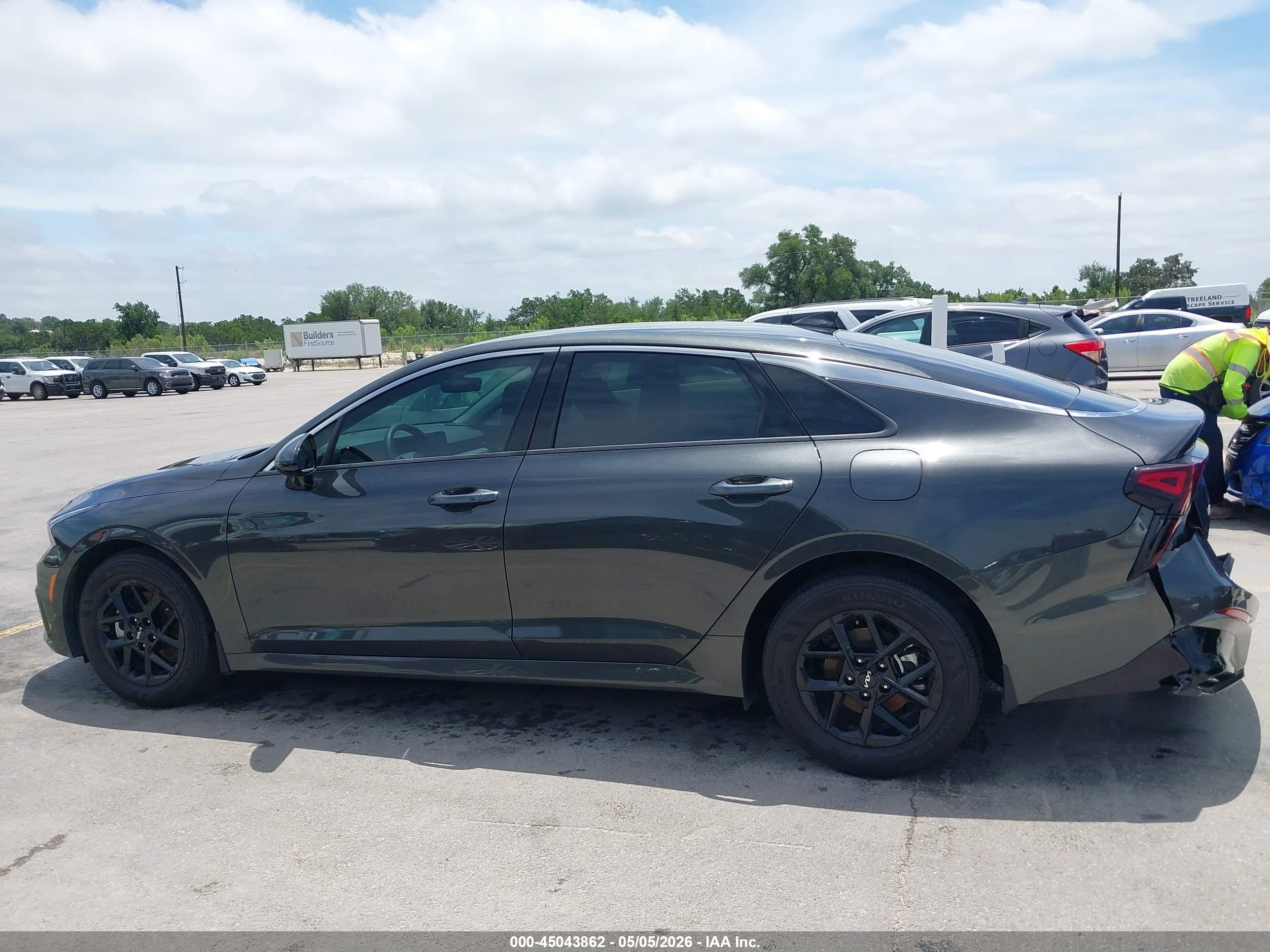 2025 KIA K5 LXS