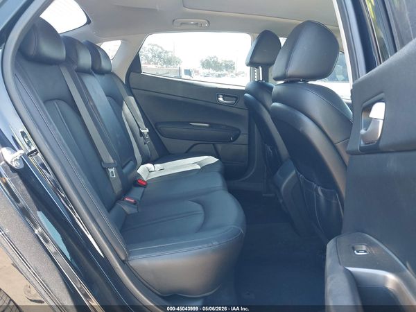 2020 KIA OPTIMA SE