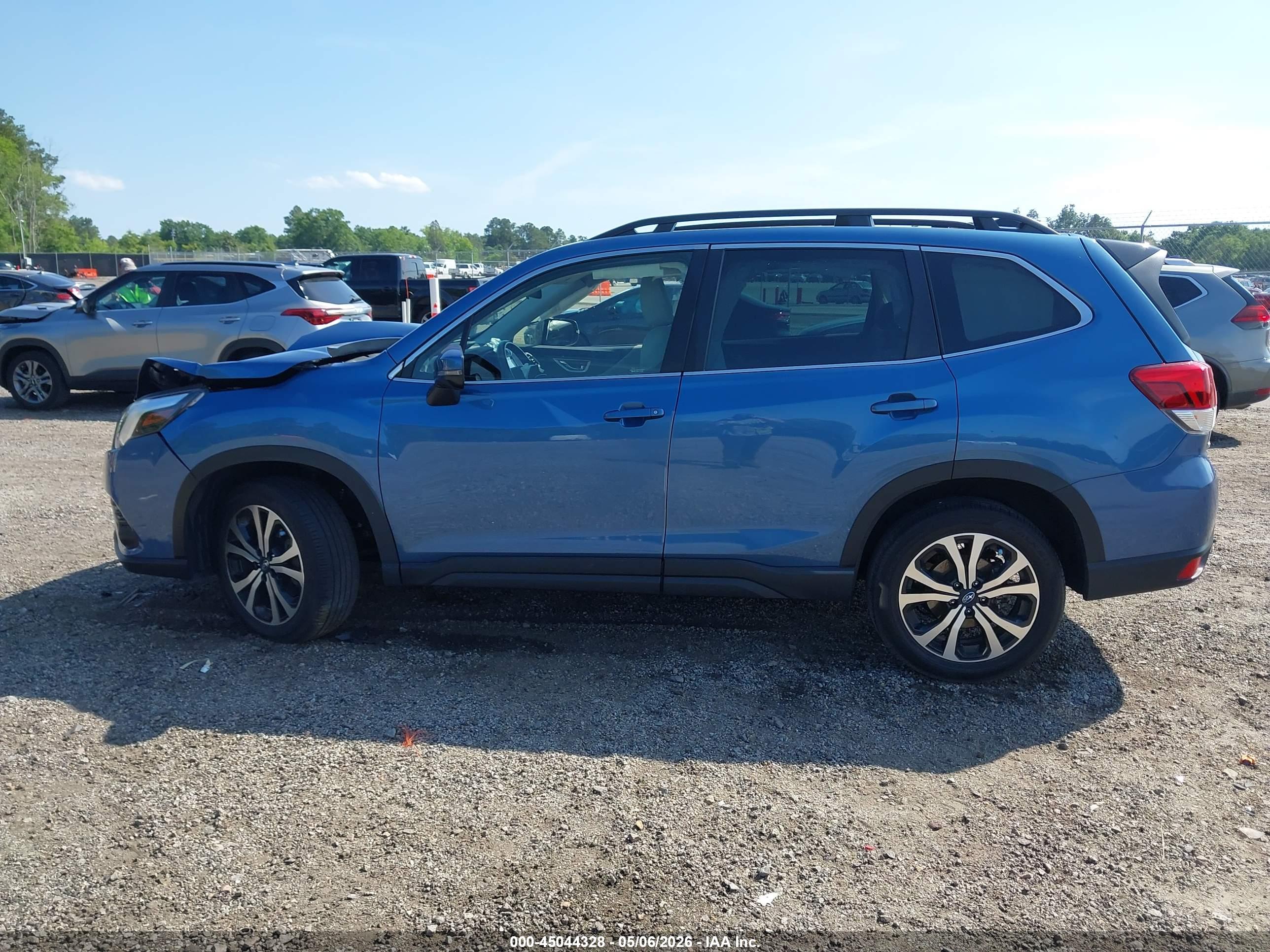 2024 SUBARU FORESTER LIMITED