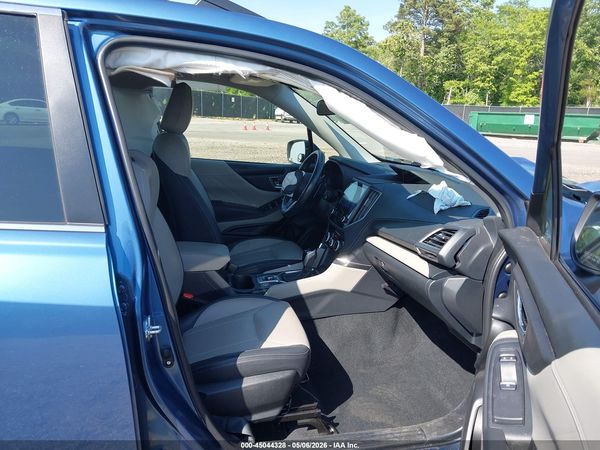 2024 SUBARU FORESTER LIMITED
