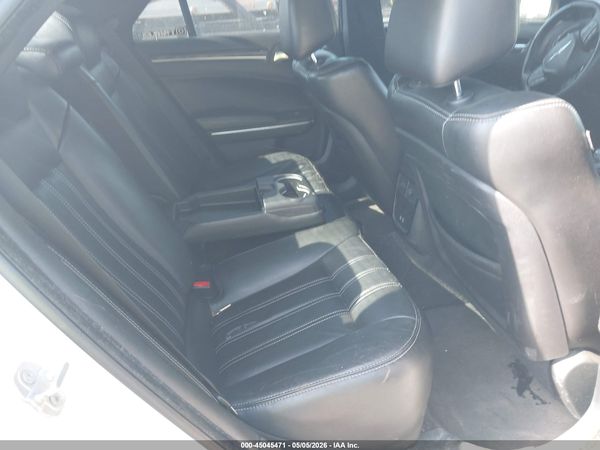 2018 CHRYSLER 300 300S AWD — I8
