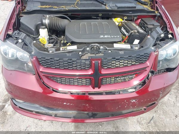2019 DODGE GRAND CARAVAN GT — I10