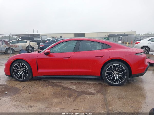 2022 PORSCHE TAYCAN