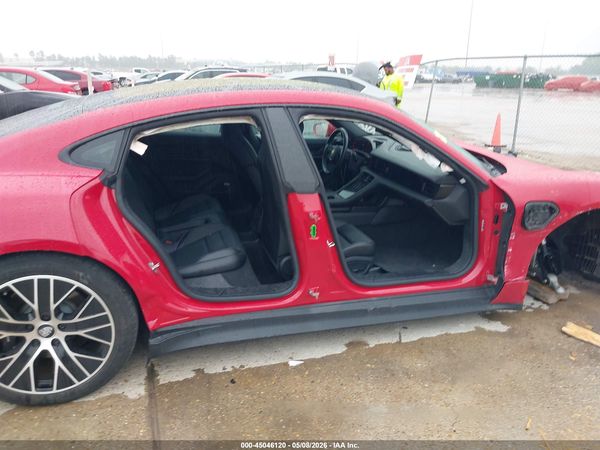 2022 PORSCHE TAYCAN
