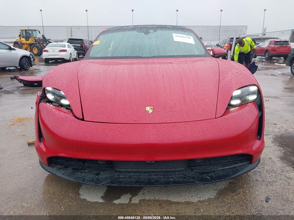 2022 PORSCHE TAYCAN