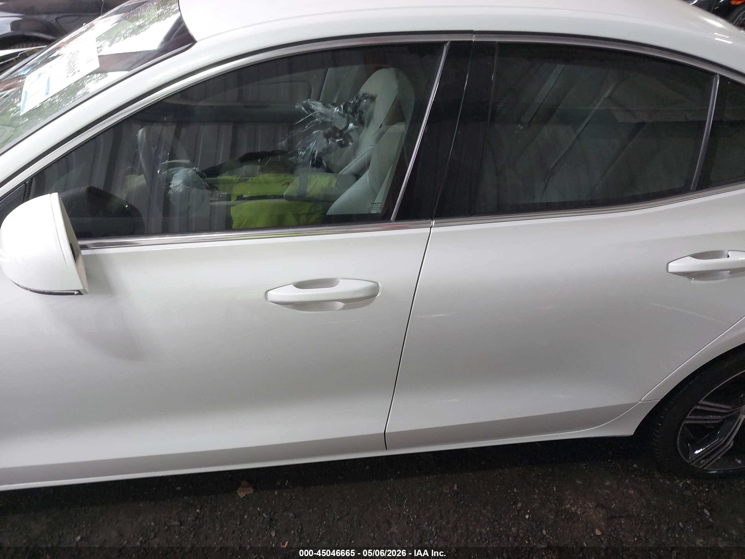 2022 VOLVO S60 B5 INSCRIPTION