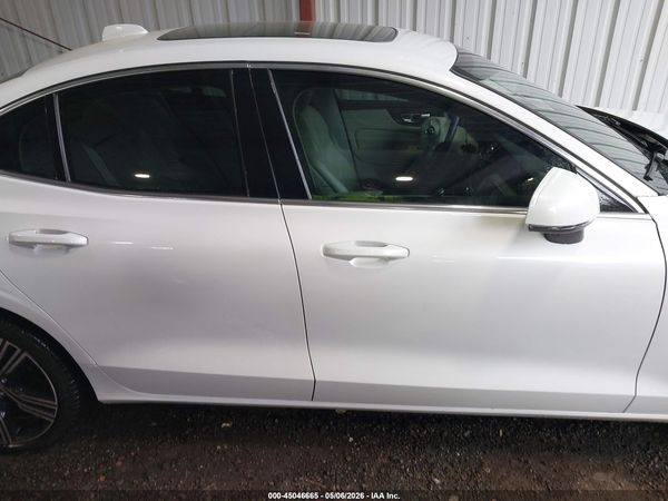 2022 VOLVO S60 B5 INSCRIPTION
