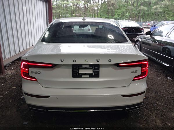 2022 VOLVO S60 B5 INSCRIPTION