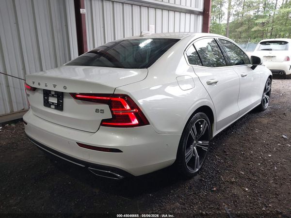 2022 VOLVO S60 B5 INSCRIPTION