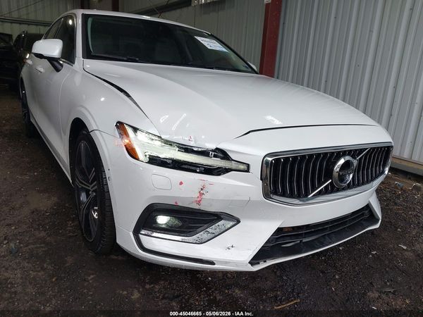 2022 VOLVO S60 B5 INSCRIPTION