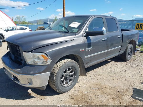 2018 RAM 1500 SLT
