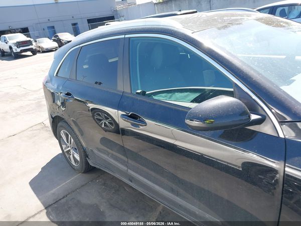 2022 KIA NIRO LXS