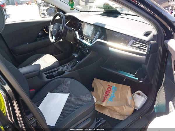 2022 KIA NIRO LXS