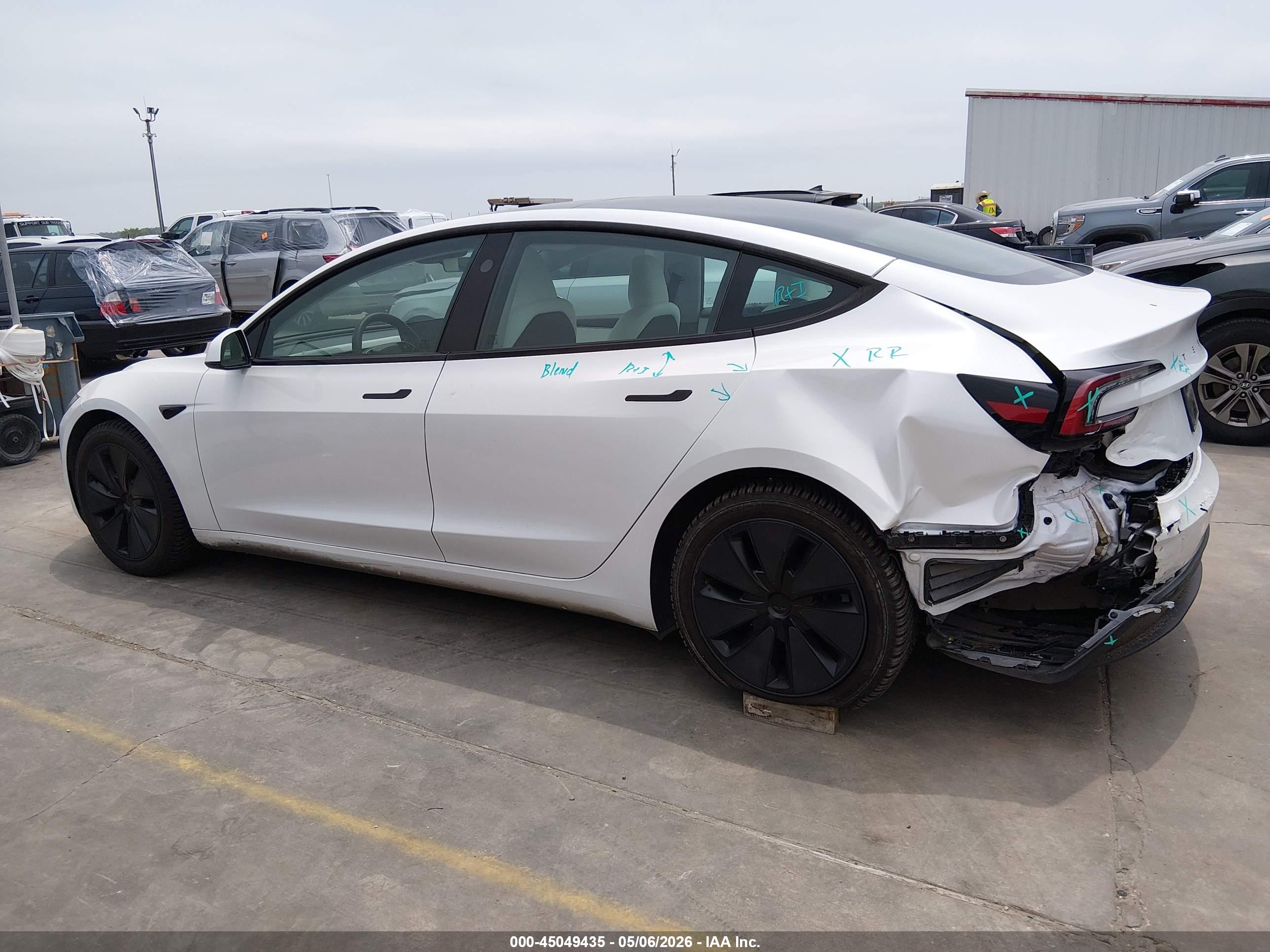 2024 TESLA MODEL 3