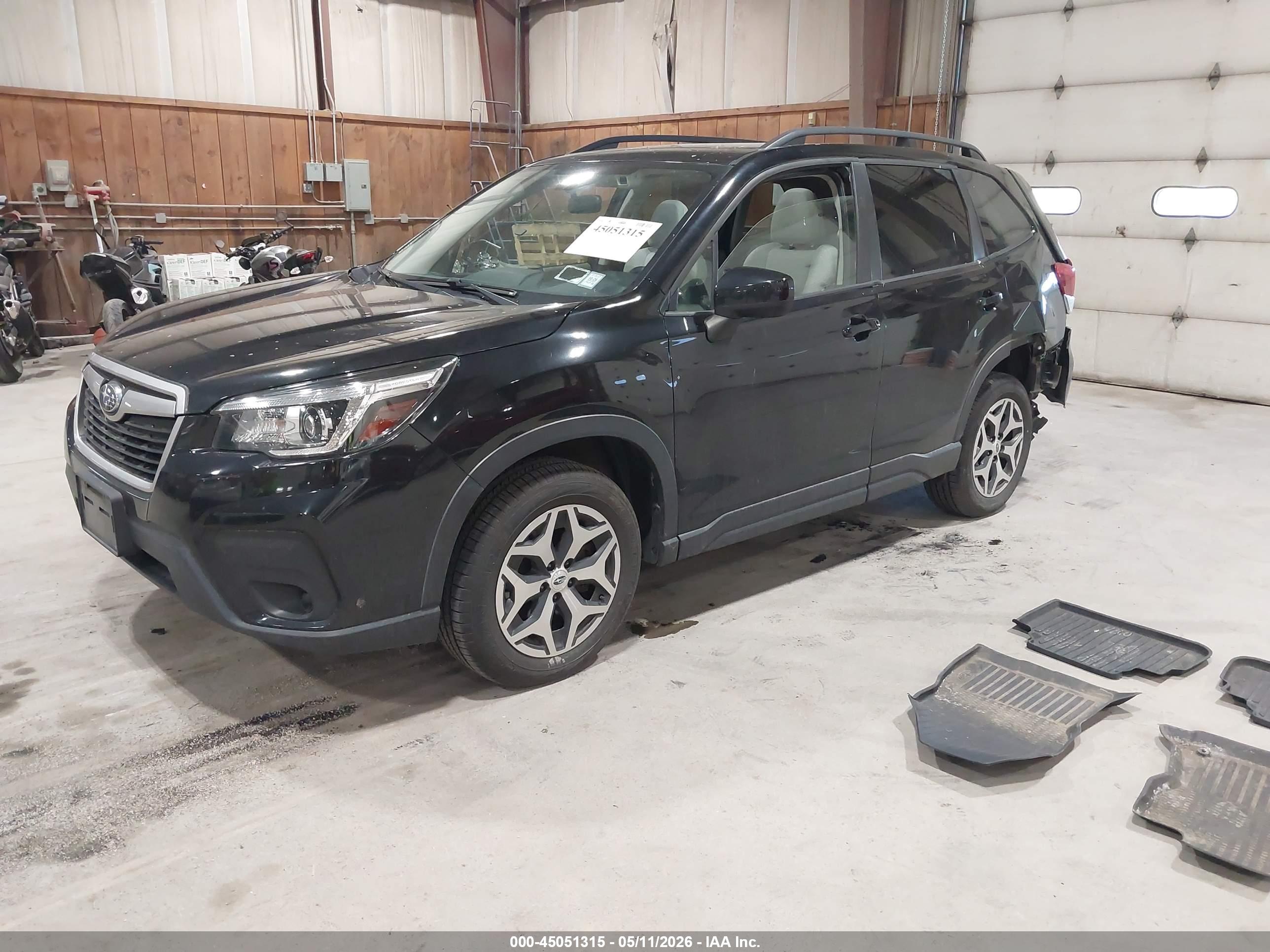 2019 SUBARU FORESTER PREMIUM — I2