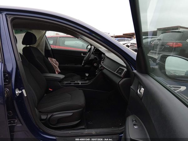 2017 KIA OPTIMA LX