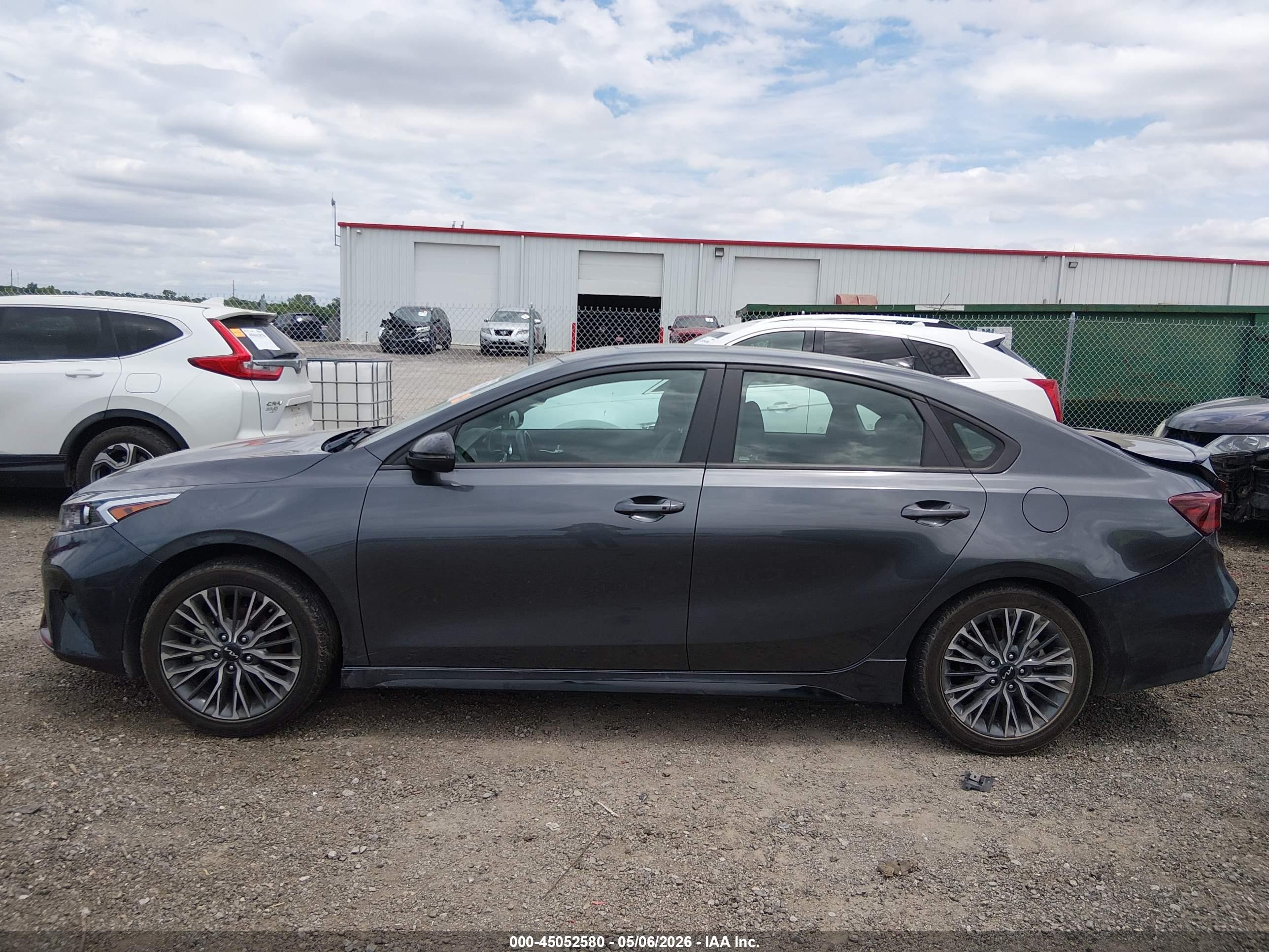 2024 KIA FORTE GT-LINE