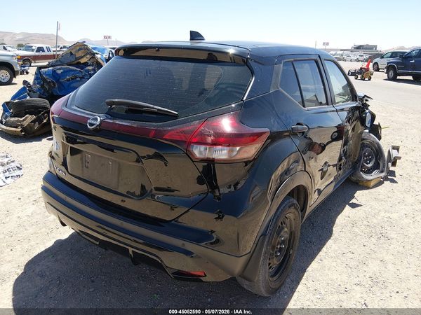 2022 NISSAN KICKS S XTRONIC CVT — I4