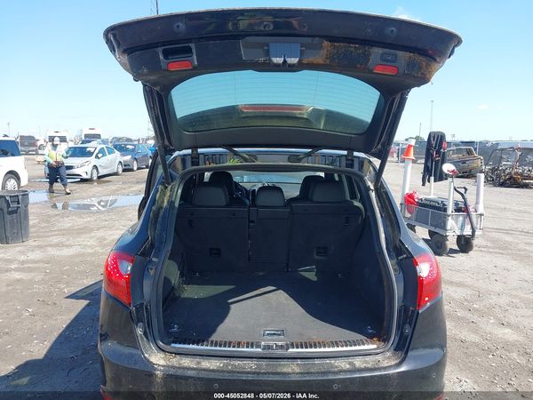 2011 PORSCHE CAYENNE TURBO
