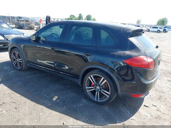 2011 PORSCHE CAYENNE TURBO