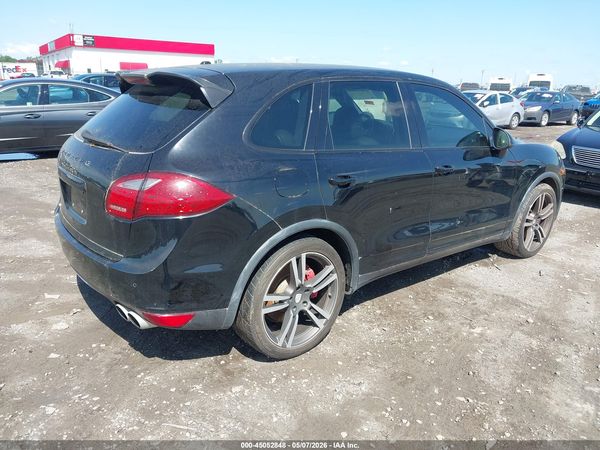 2011 PORSCHE CAYENNE TURBO