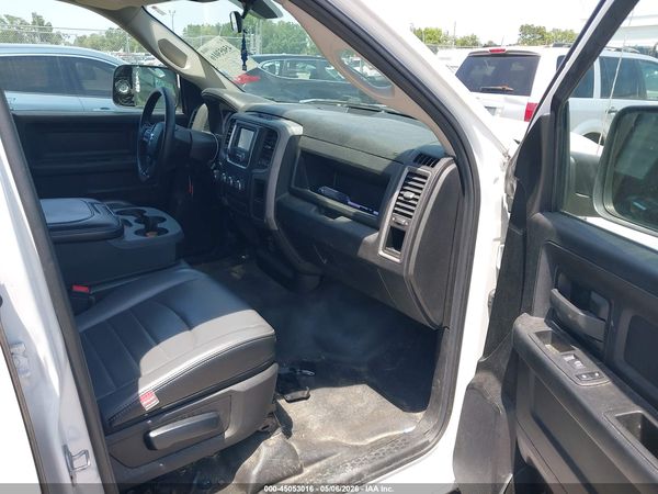 2022 RAM 1500 CLASSIC TRADESMAN  4X2 6'4 BOX