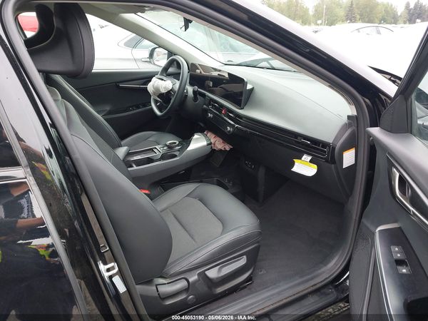 2025 KIA EV6 LIGHT LONG RANGE RWD