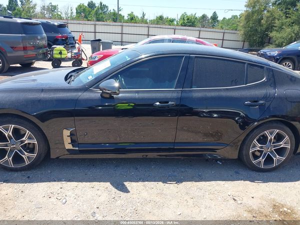 2021 KIA STINGER