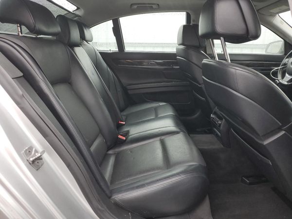 2012 BMW 750