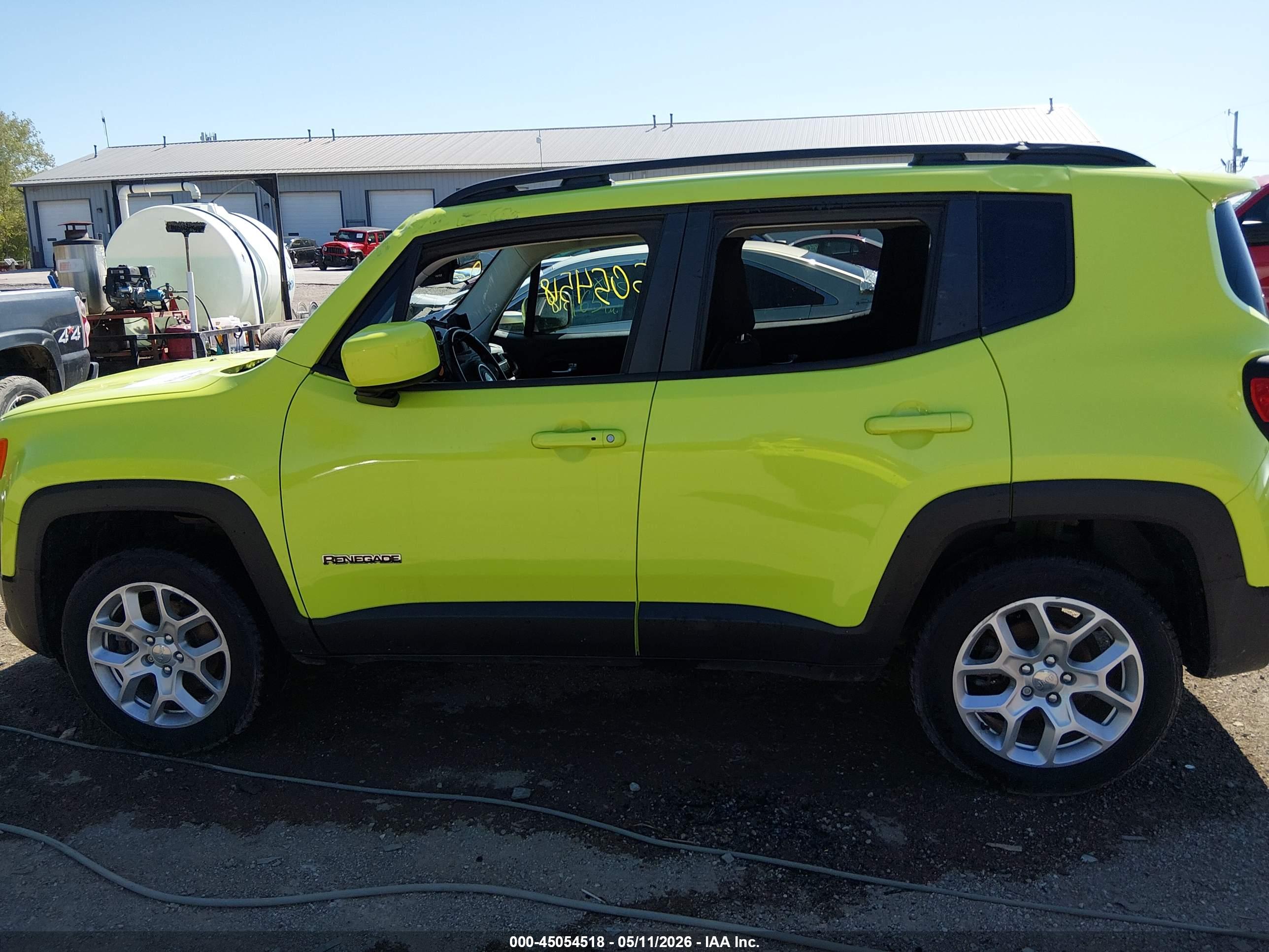 2017 JEEP RENEGADE LATITUDE 4X4