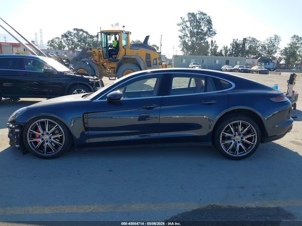 2022 PORSCHE PANAMERA 4S