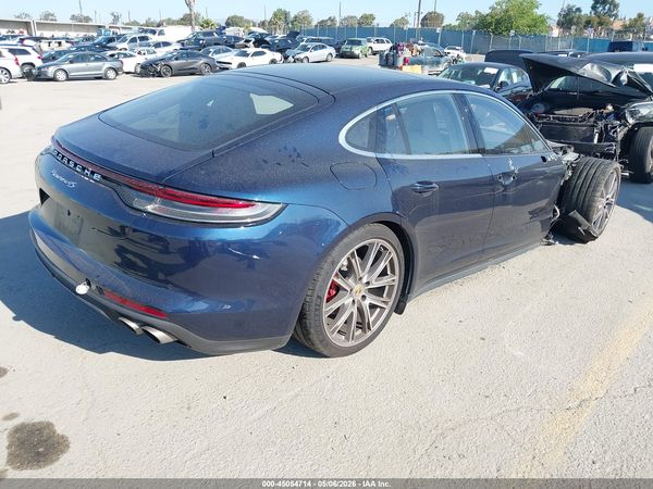 2022 PORSCHE PANAMERA 4S