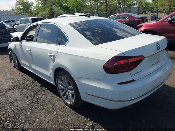 2018 VOLKSWAGEN PASSAT 2.0T SE — I3