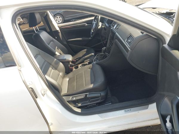 2018 VOLKSWAGEN PASSAT 2.0T SE — I5