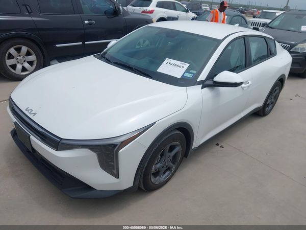 2026 KIA K4 LXS