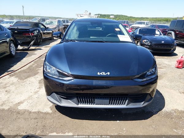 2024 KIA EV6 LIGHT