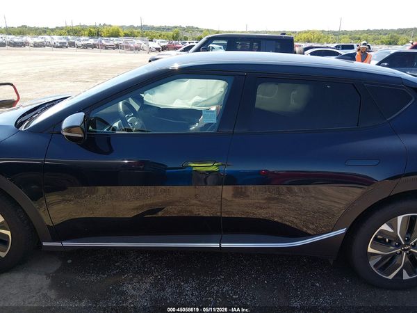 2024 KIA EV6 LIGHT