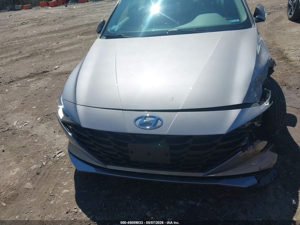 2022 HYUNDAI ELANTRA SEL