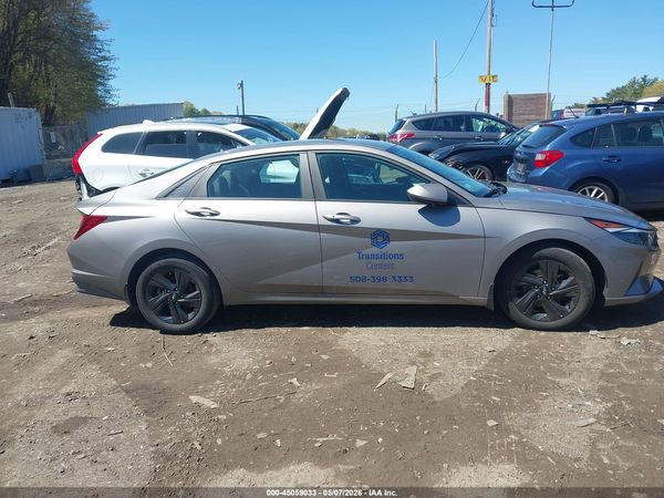 2022 HYUNDAI ELANTRA SEL
