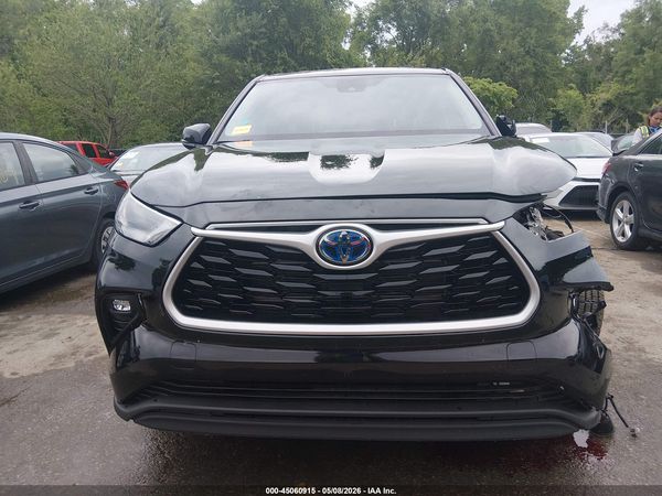 2023 TOYOTA HIGHLANDER HYBRID LE