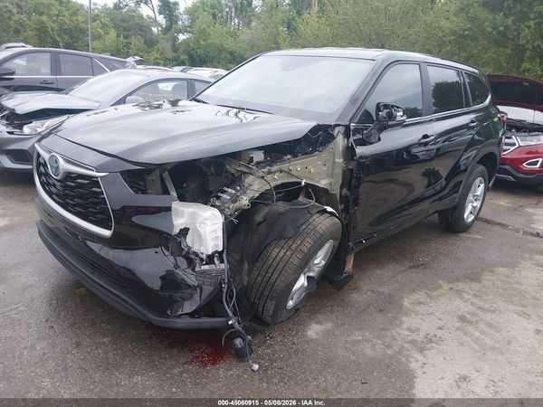 2023 TOYOTA HIGHLANDER HYBRID LE