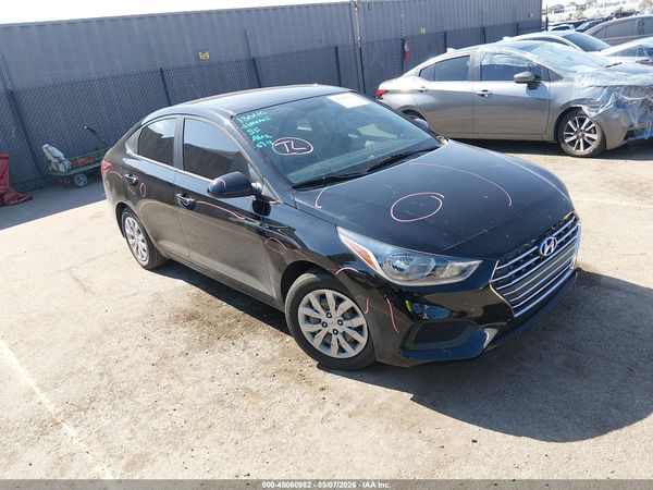 2022 HYUNDAI ACCENT SE