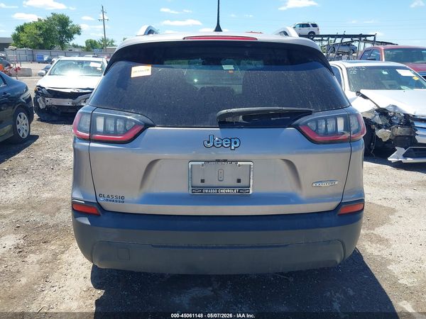 2019 JEEP CHEROKEE LATITUDE FWD