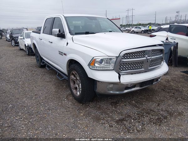 2017 RAM 1500 LARAMIE  4X4 5'7 BOX